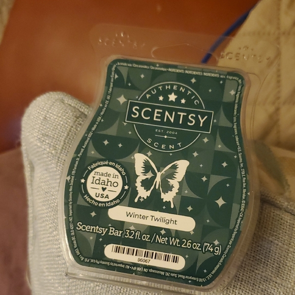 Scentsy Wax Bar Winter Twilight New - Picture 1 of 4